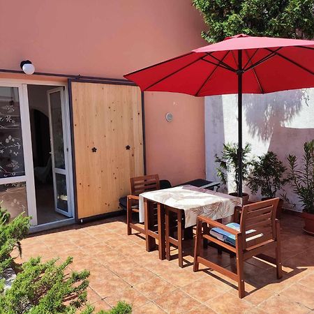 Apartmani Iris I Ana Crikvenica Exterior foto