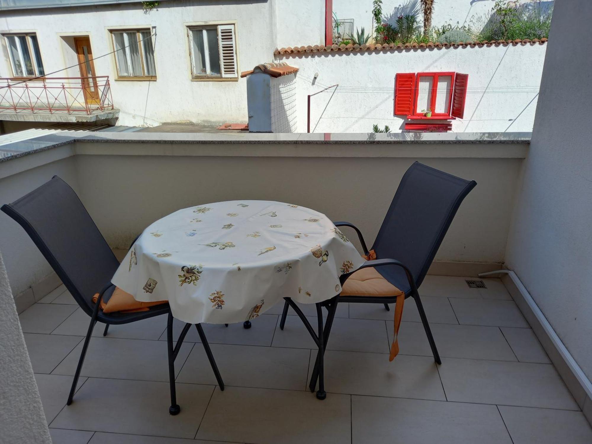 Apartmani Iris I Ana Crikvenica Habitación foto