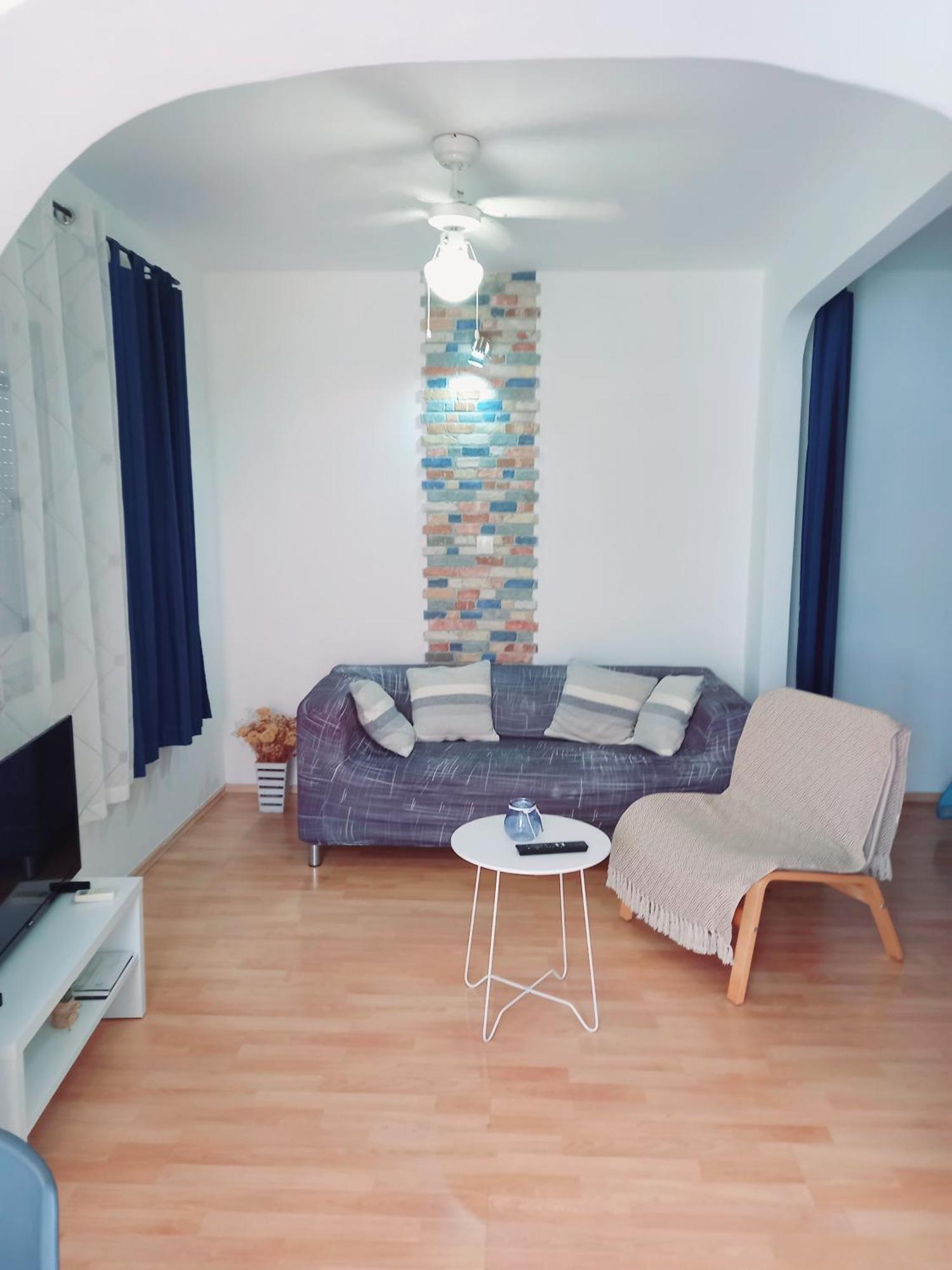 Apartmani Iris I Ana Crikvenica Exterior foto